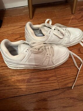 Louis Vuitton All White Low-Top Trainers